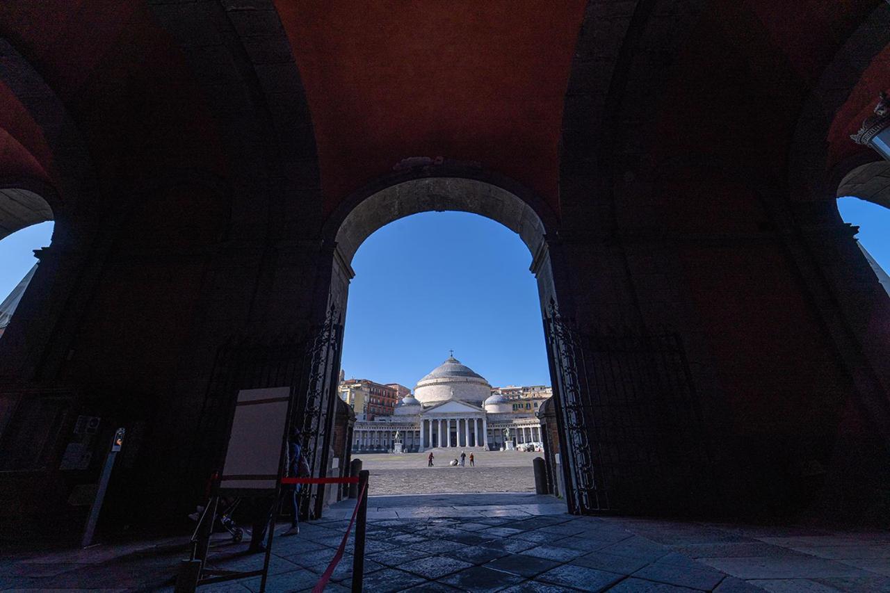 Le 4 Stagioni Napoli Centro Hotel Bagian luar foto