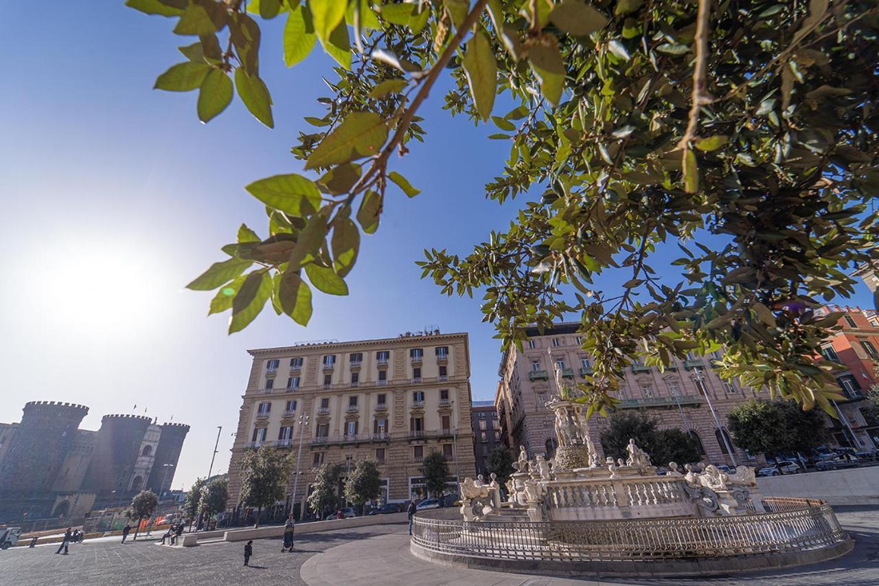 Le 4 Stagioni Napoli Centro Hotel Bagian luar foto