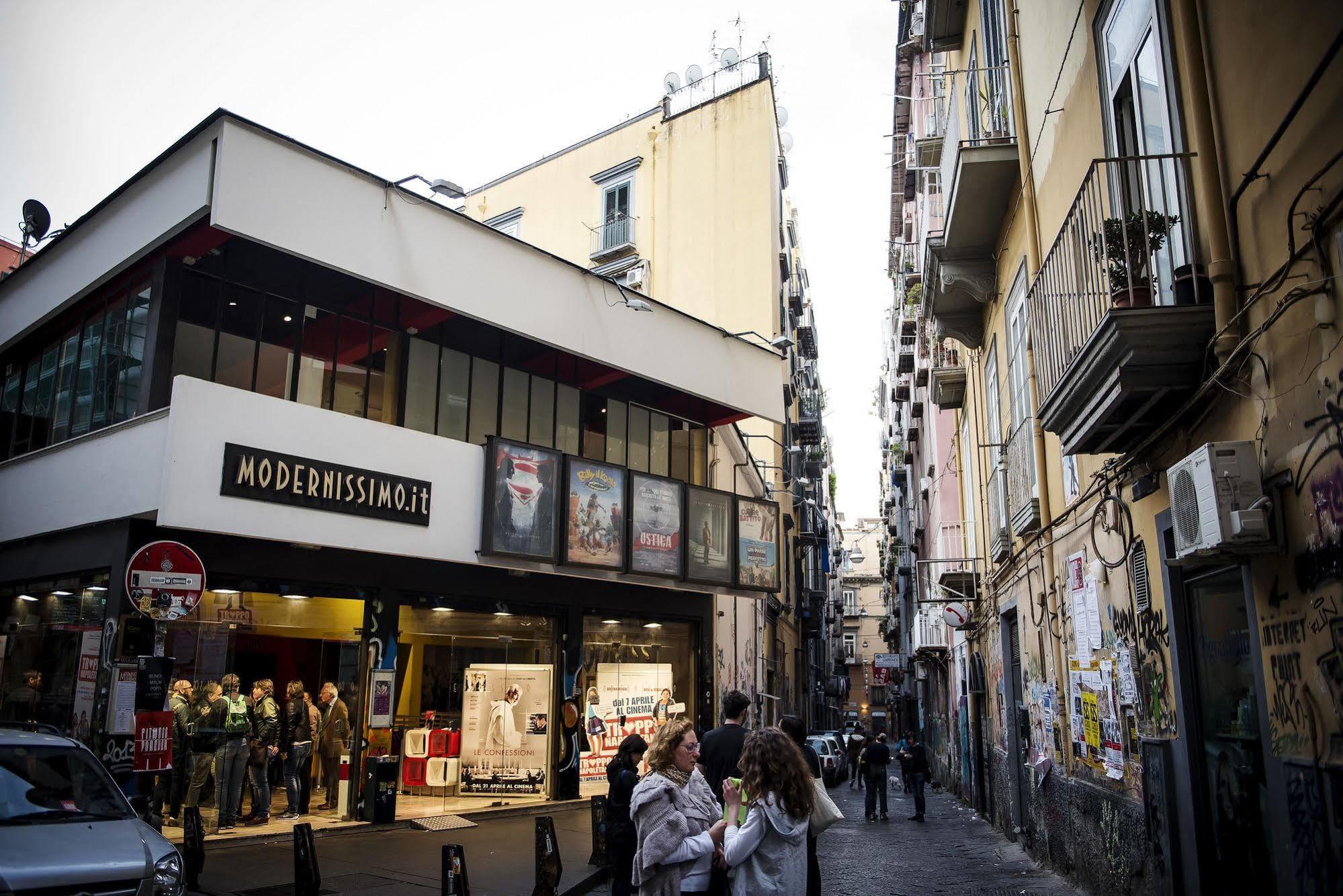 Le 4 Stagioni Napoli Centro Hotel Bagian luar foto